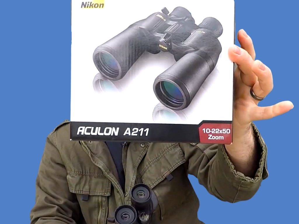 Foto con Caja embalaje Nikon Aculon A211 10-22x50 En artículo sobre el nikon aculon a211 10x50