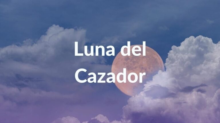 Foto de la Luna llena al fondo entre las nubes y texto sobre impreso: Luna del Cazador.