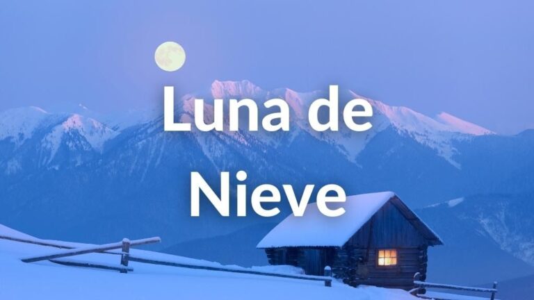 Imagen con la Luna llena de febrero en un paisaje montañoso y nevado. Incluye el texto sobre escrito: Luna de Nieve.